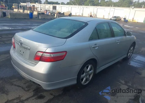 2007 Toyota Camry Se z USA, uszkodzony, nr VIN 4T1BE46K47U618785